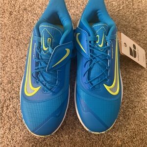 Nike Men's Athletic Shoes in Blue and Yellow